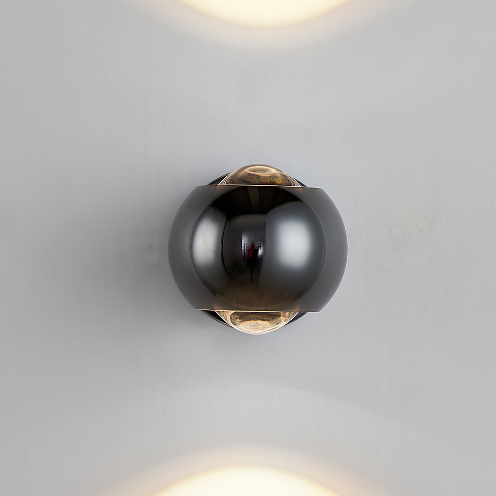 Aurelis – Brass LED Wall Sconce