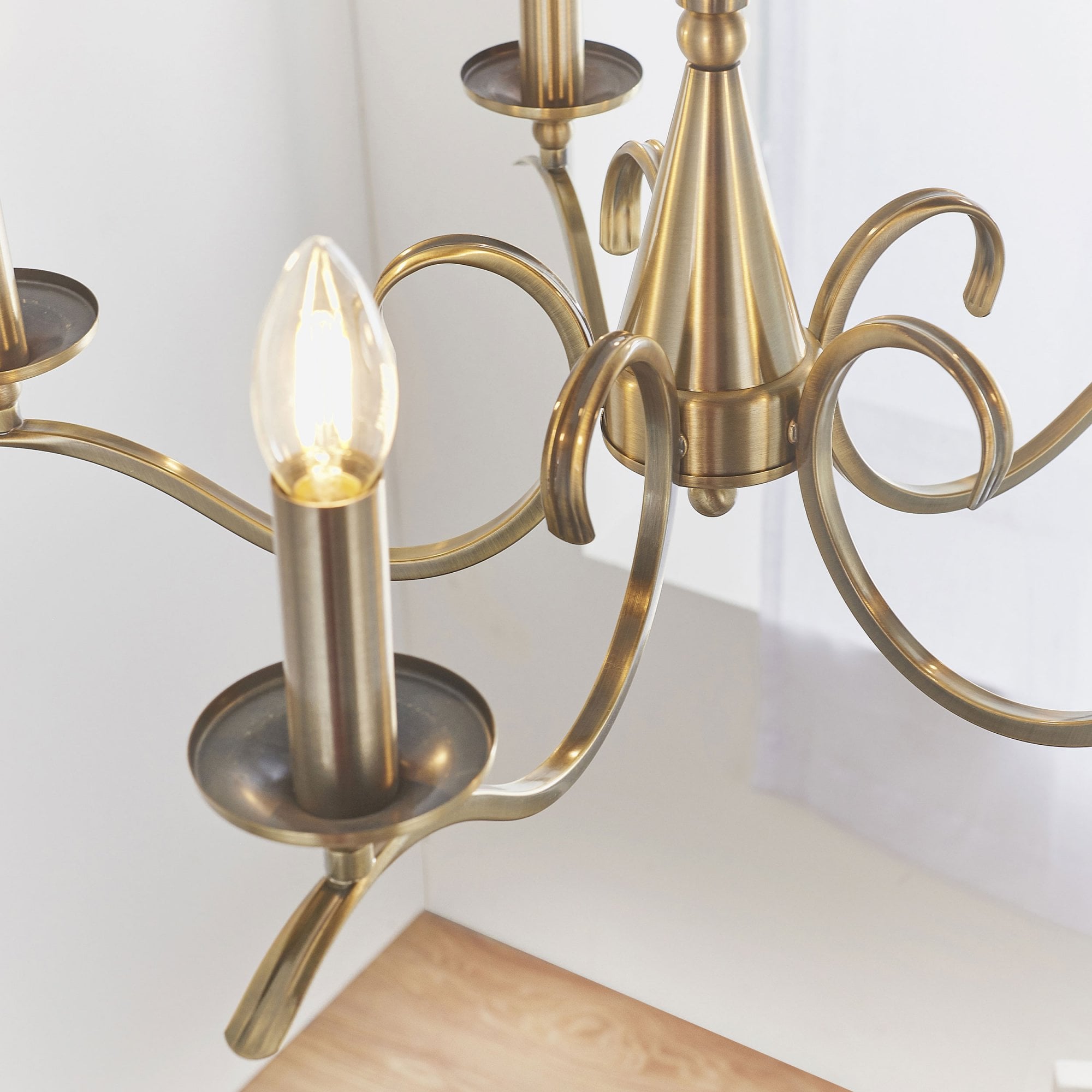 Aurelis – Metal Adjustable Antique Brass Convertible Chandelier
