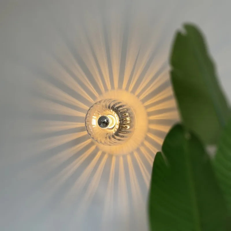 Solvane – Metal Wall Light with Ribbed Glass Diffuser