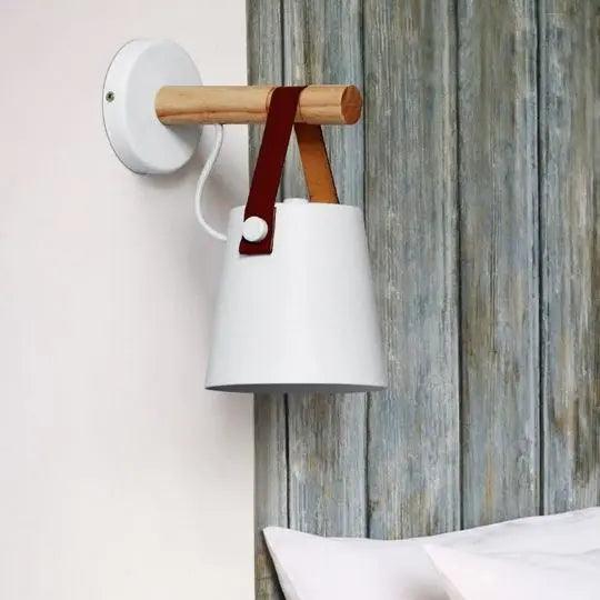 Sylvar – Wooden Bedroom Wall Light