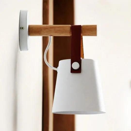 Sylvar – Wooden Bedroom Wall Light