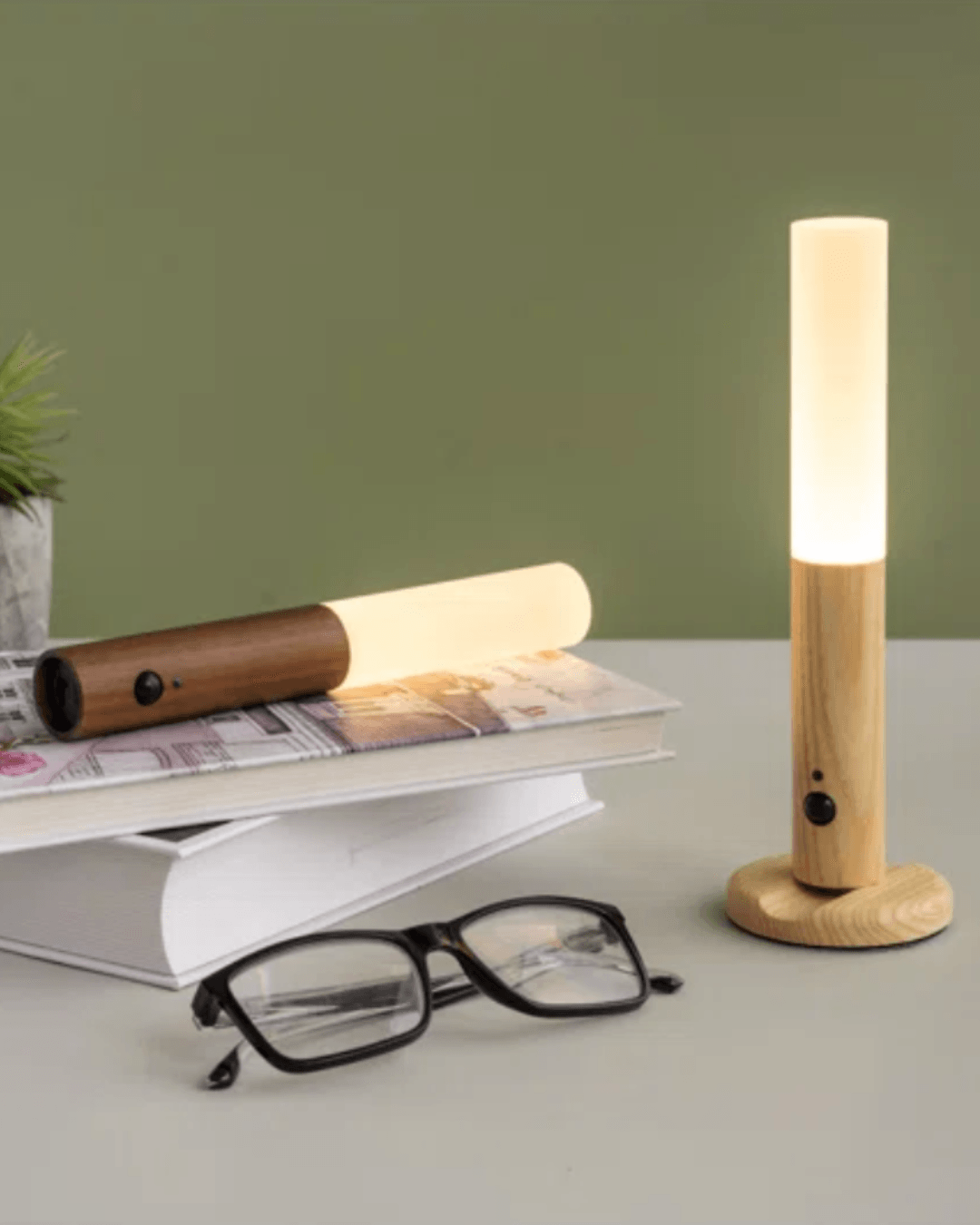 Sylvara – Rechargeable Wood Motion-Activated Wall Sconce