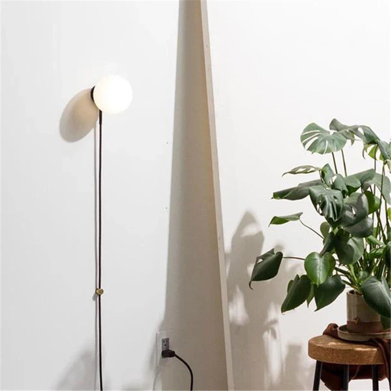 Vireli – Frosted Glass Wall Lamp
