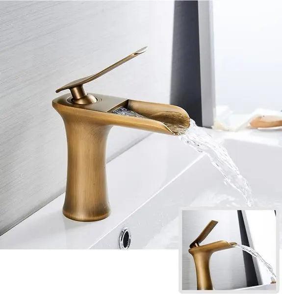 Zephyra – Brass Single Handle Bathroom Faucet