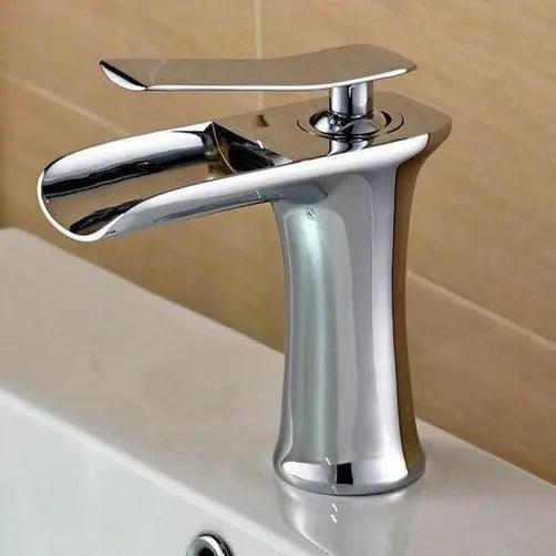 Zephyra – Brass Single Handle Bathroom Faucet