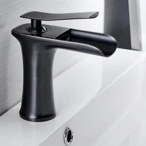 Zephyra – Brass Single Handle Bathroom Faucet